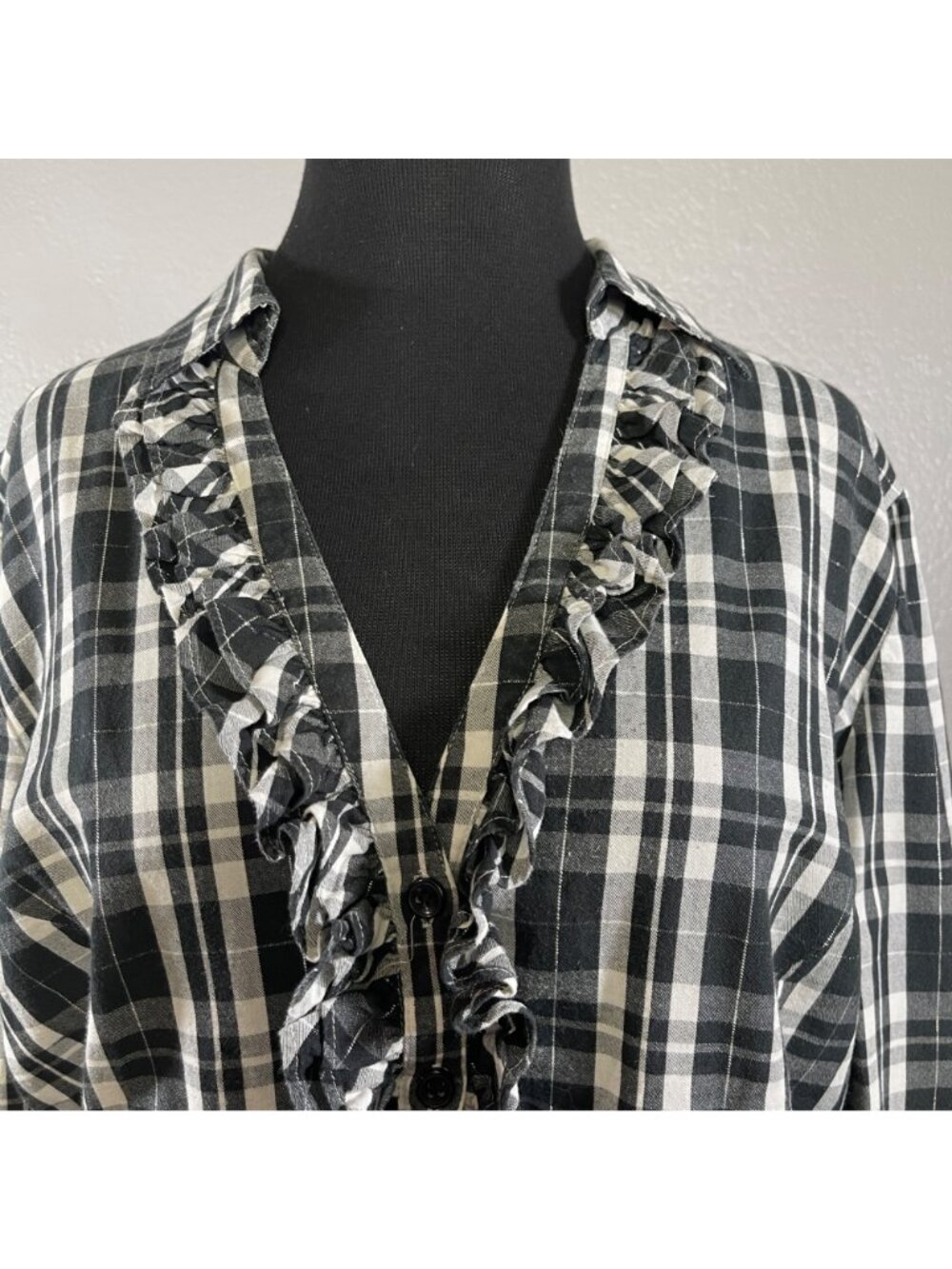 New York & Company Womens Plaid Button-Up Black/White L Cotton Ruffle Accent - Picture 2 of 5